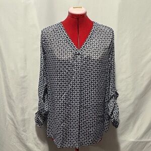 Chic Black and White Patterned Women's Blouse